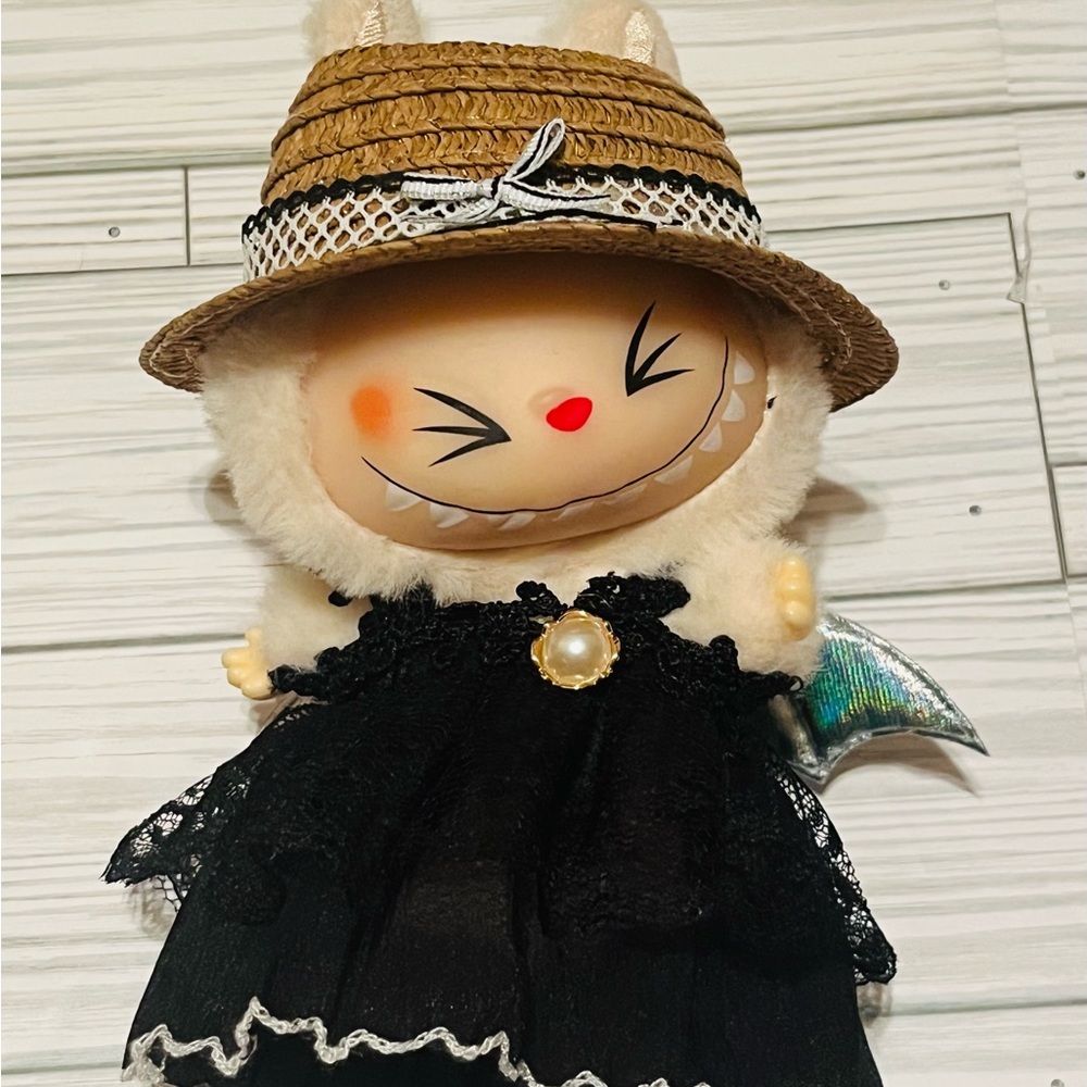 Labubu bat outfit